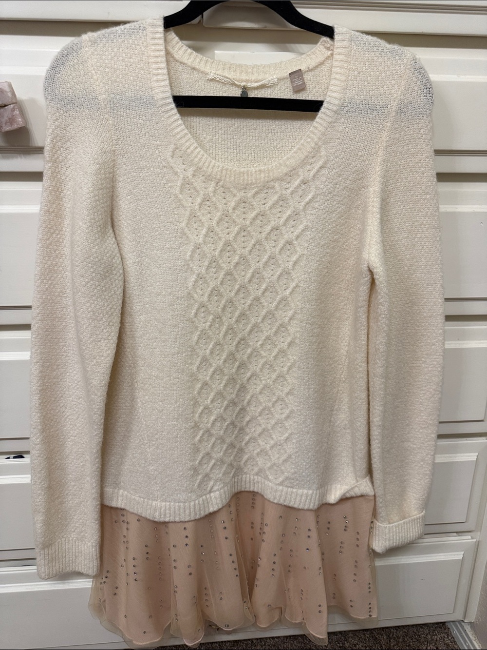 Cream Cable-Front Scoop-Neck Sweater with Chiffon Hem